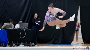 giusto giulia maria sfe02548 simone ferraro ph